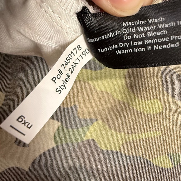 Boston Proper Women's Pull On Camo Floral Jeans, Size 14, Ankle, Slim, Fall - Picture 10 of 11